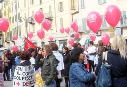 La protesta delle assistenti sociali