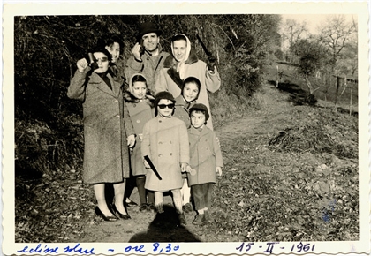 Famigliola del 1961 per l'eclisse di sole